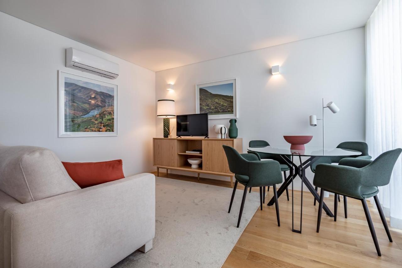 Апартаменты Bonfim Living - Great Location, Al Fresco Dining And Free Private Parking Порту Экстерьер фото